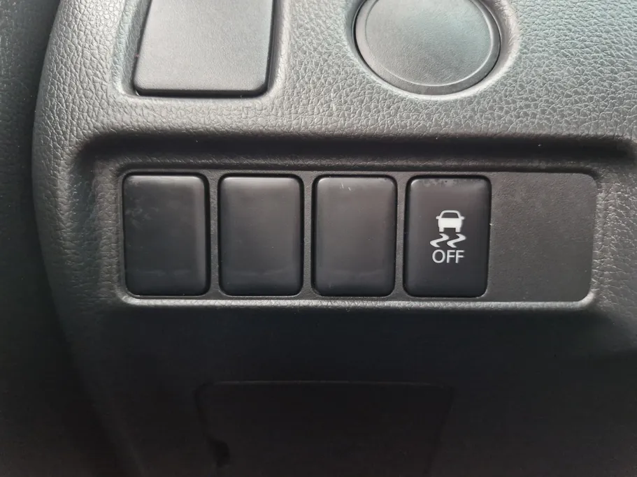 2021 Mitsubishi L200 DC 4x2 