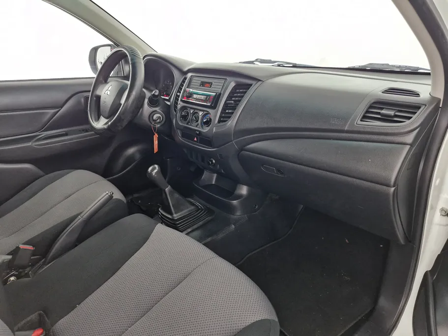 2021 Mitsubishi L200 DC 4x2 