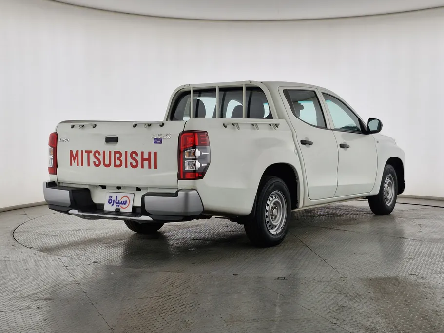 2021 Mitsubishi L200 DC 4x2 