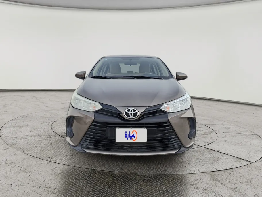 2022 Toyota Yaris  Y 