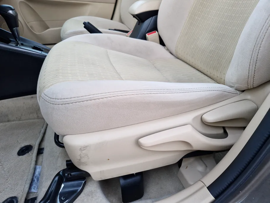 2022 Toyota Yaris  Y 