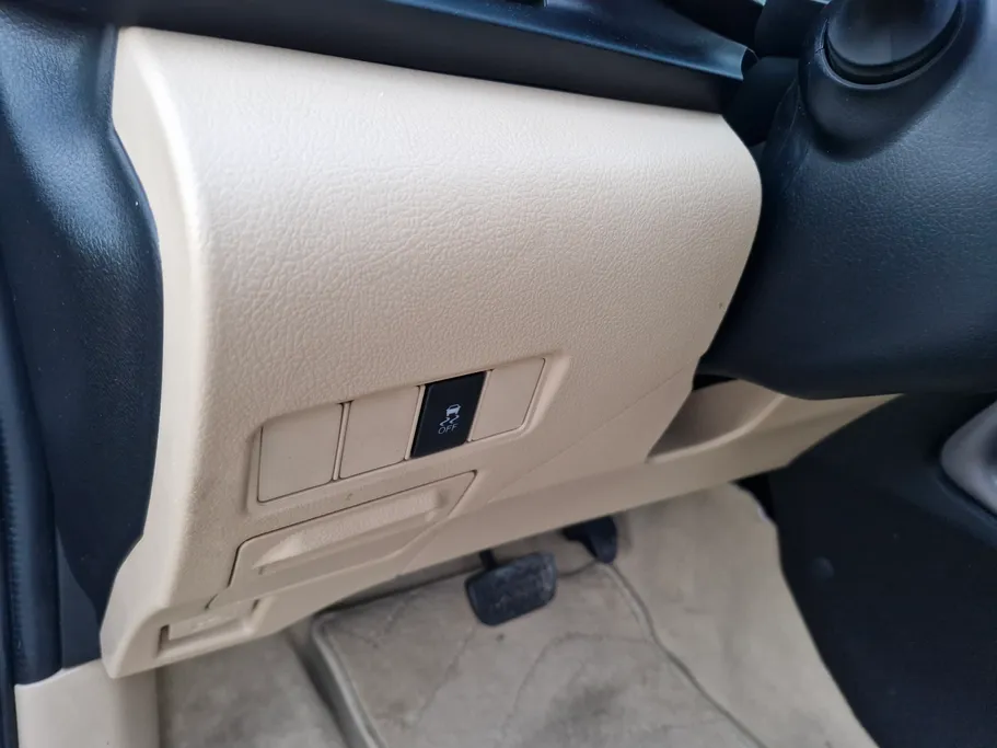 2022 Toyota Yaris  Y 