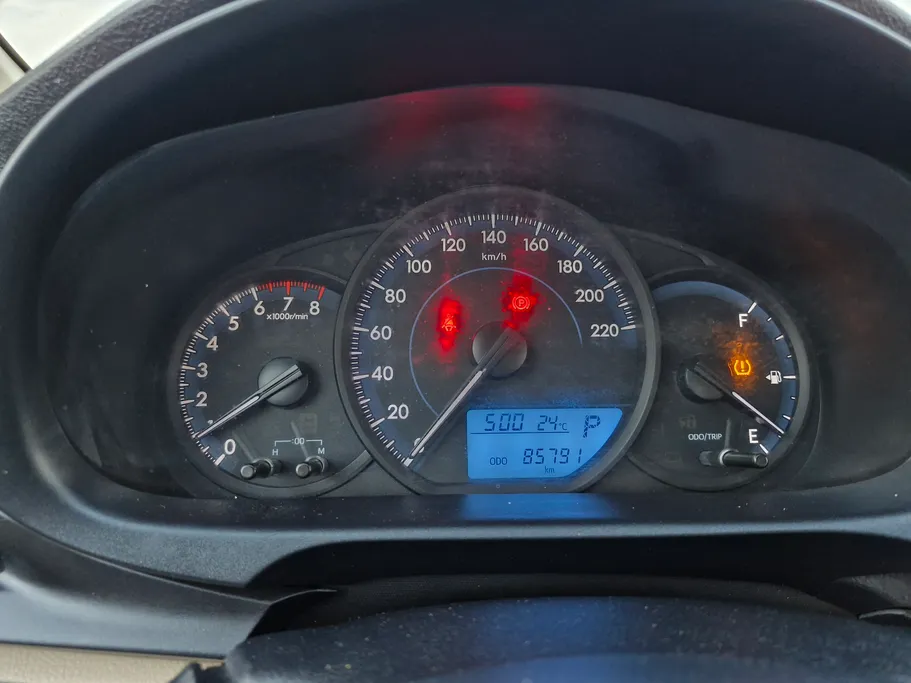 2022 Toyota Yaris  Y 