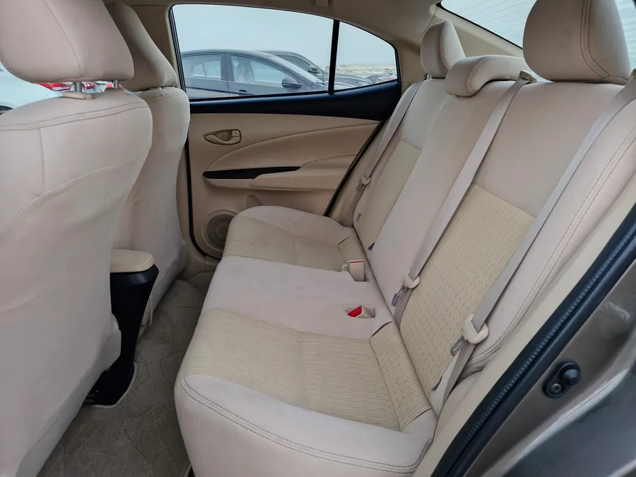 2022 Toyota Yaris  Y 