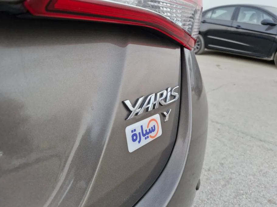 2022 Toyota Yaris  Y 