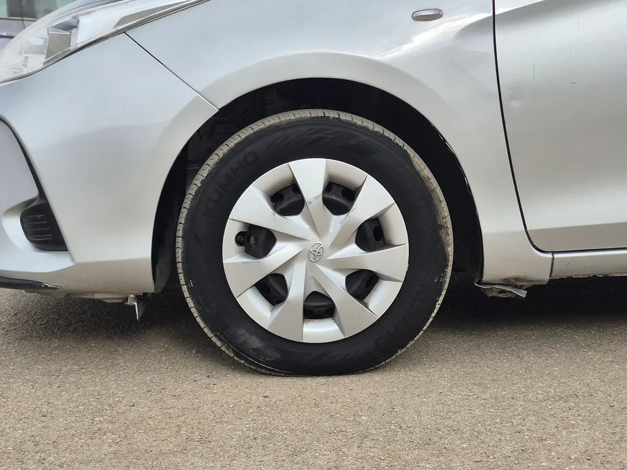 2021 Toyota Yaris  Y 