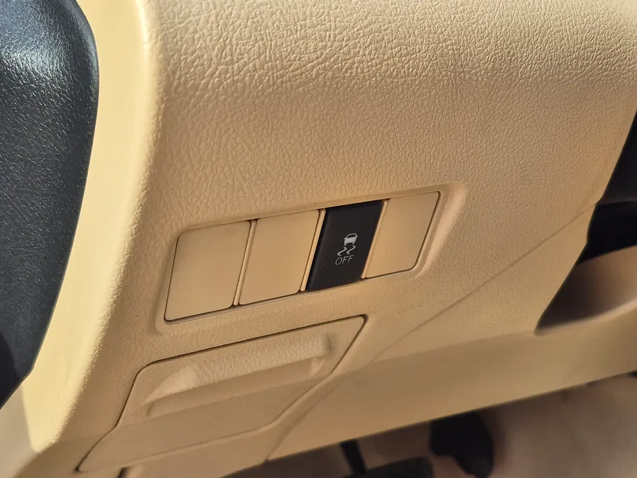 2021 Toyota Yaris  Y 