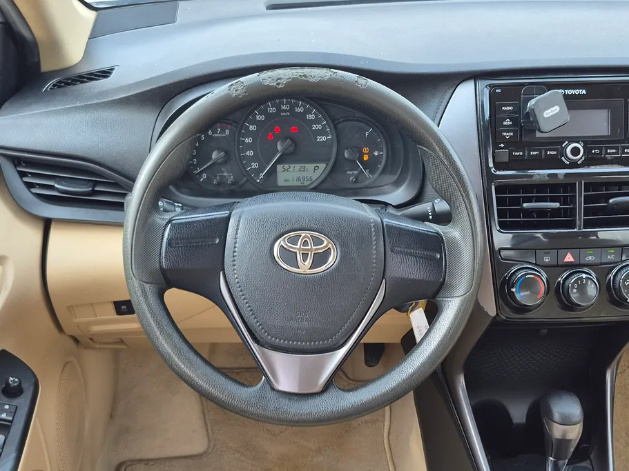 2021 Toyota Yaris  Y 