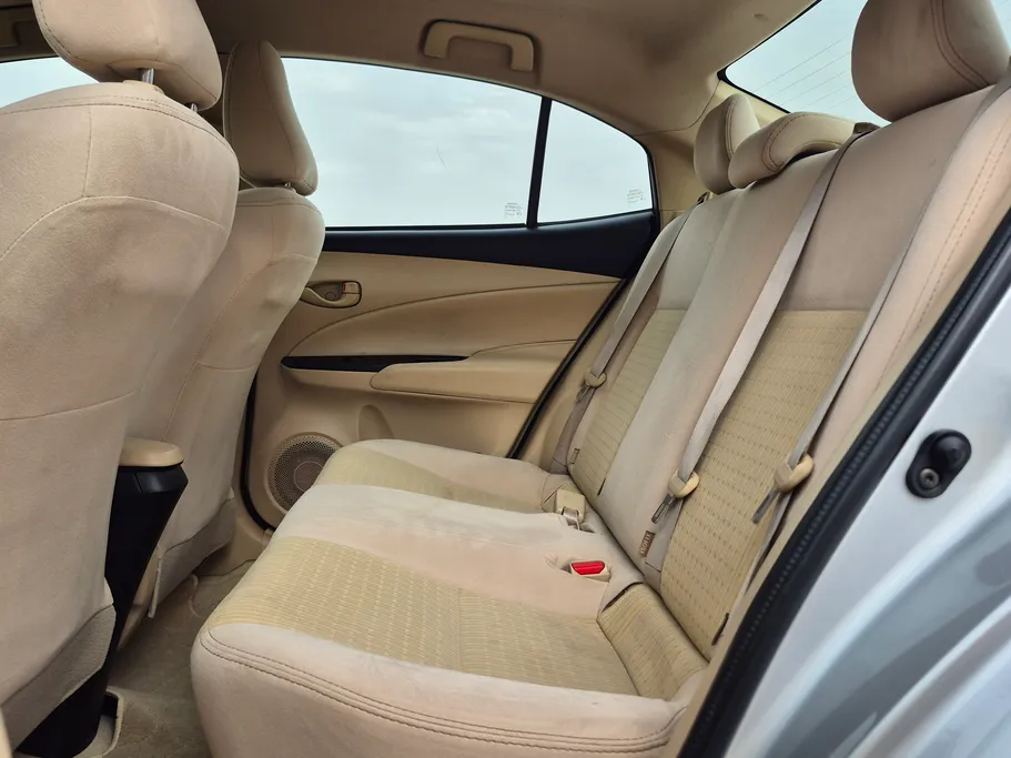 2021 Toyota Yaris  Y 