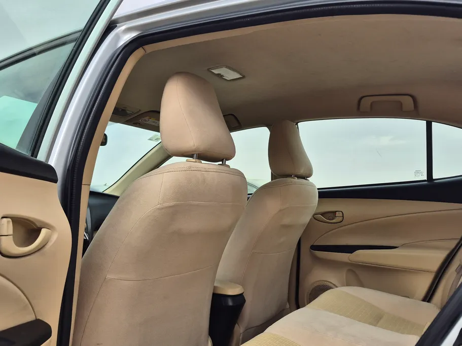 2021 Toyota Yaris  Y 