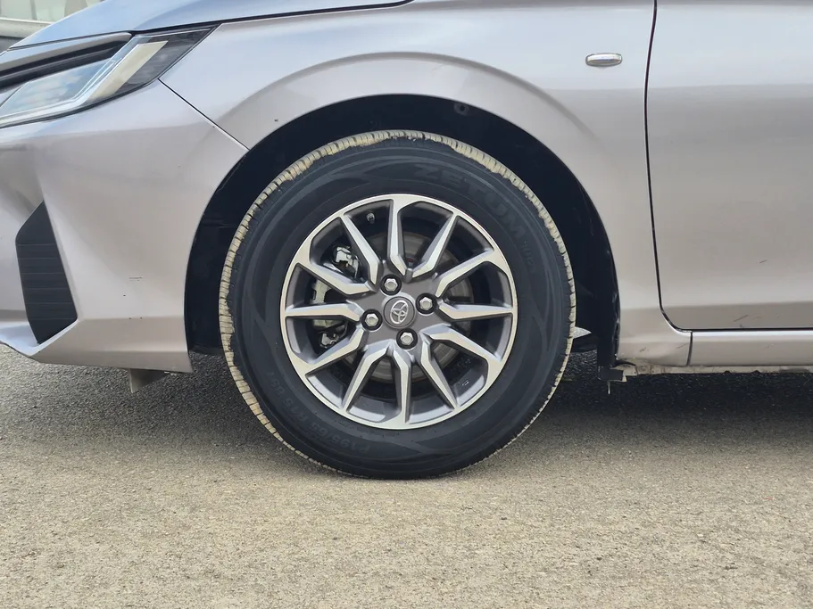 تويوتا يارس Y 2024 