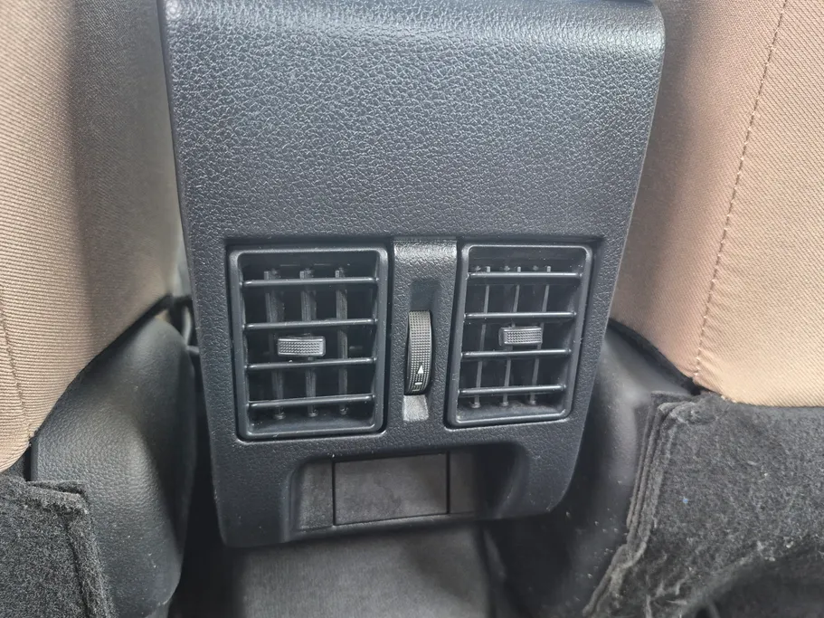 تويوتا يارس Y 2024 