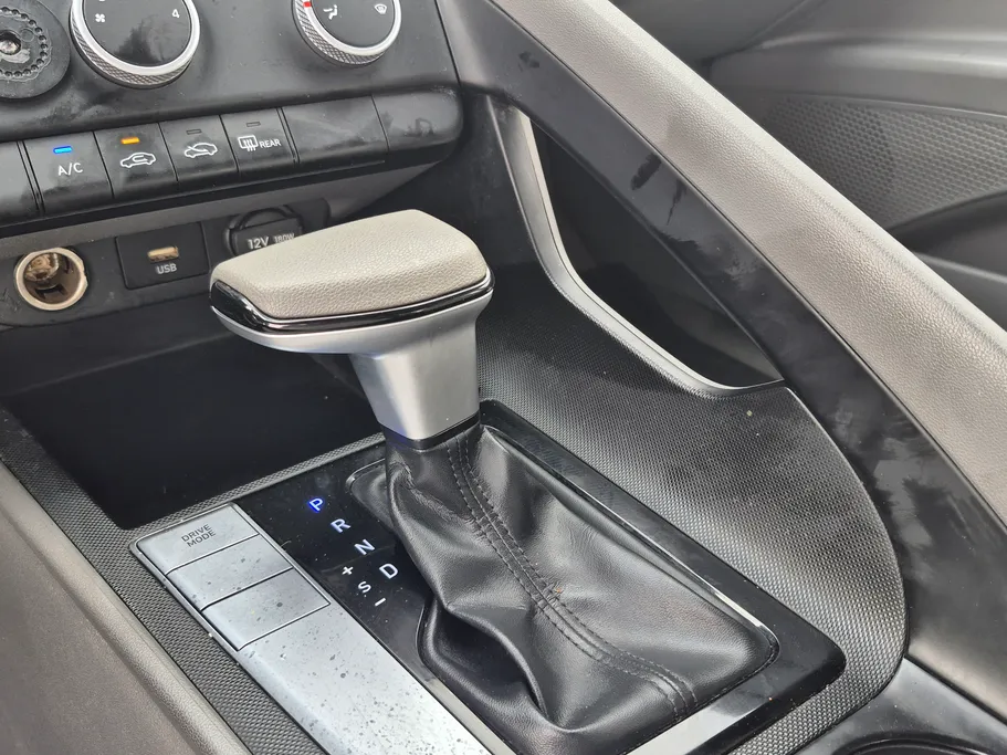 2023 Hyundai Elantra Fleet 