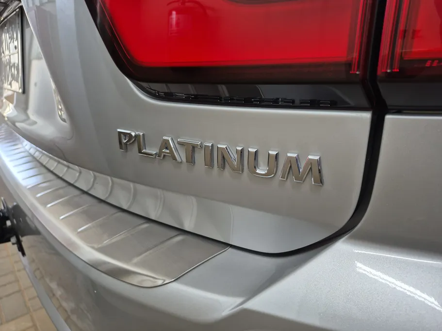 نيسان باترول SE Platinum 2024 