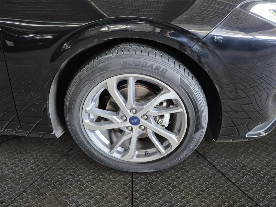 فورد تورس امبيانتي الإصدار الجديد 2023 