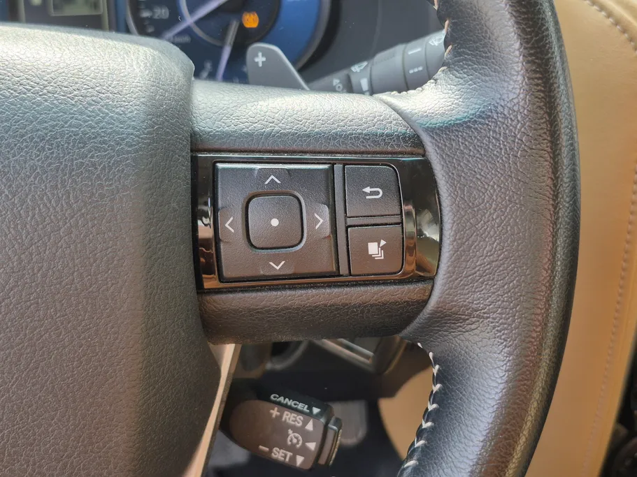 تويوتا فورتشنر VX1 2023 