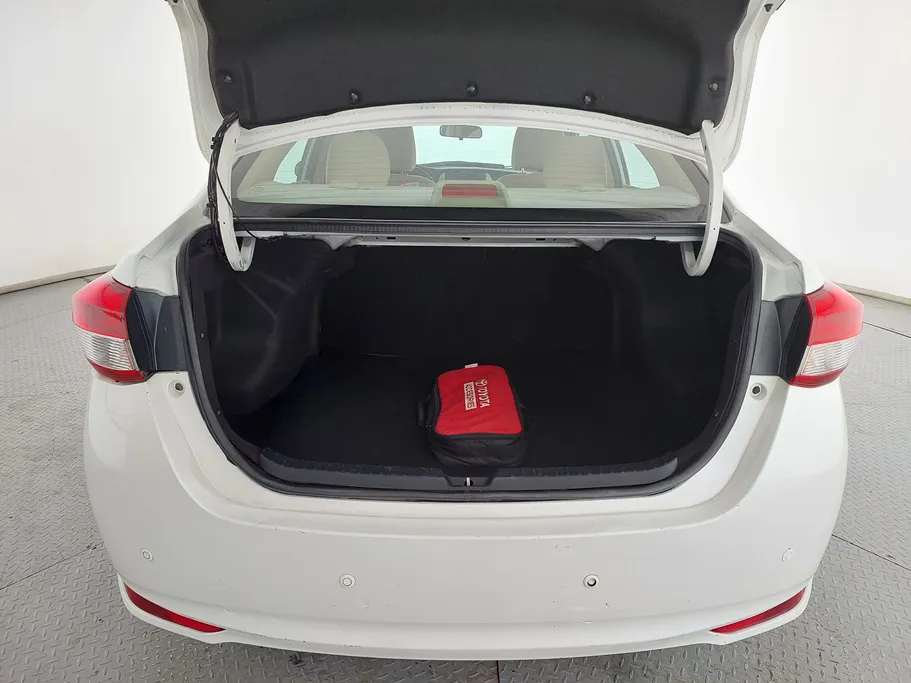 2020 Toyota Yaris  Y 