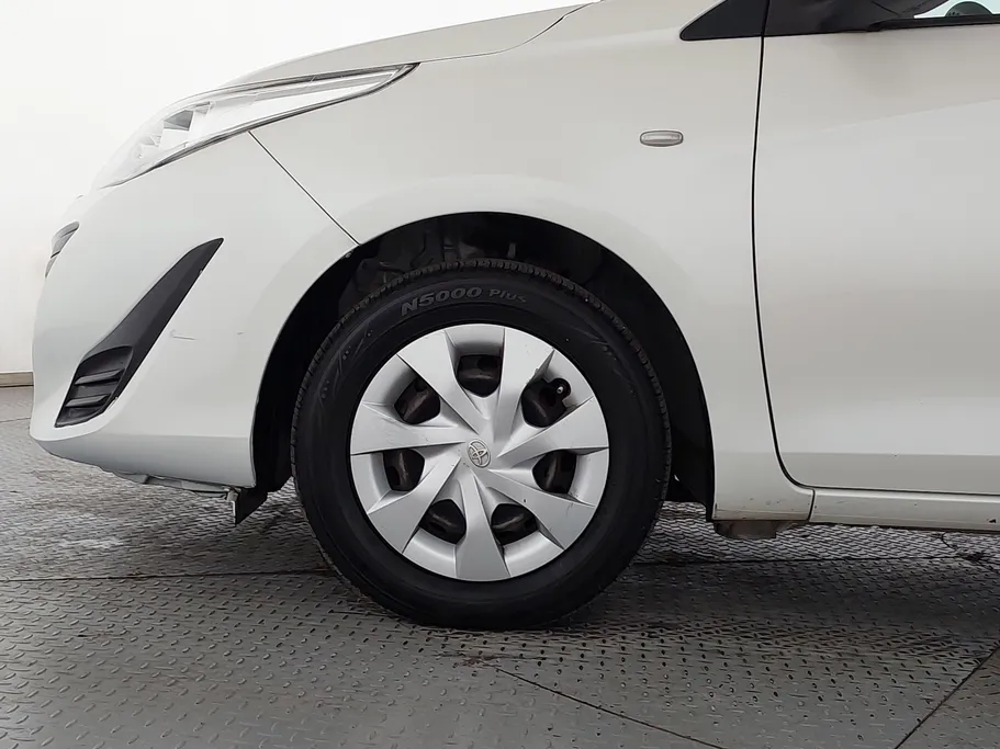 2020 Toyota Yaris  Y 