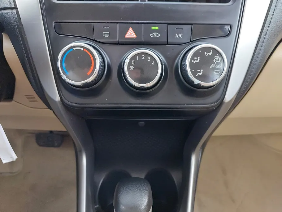 2020 Toyota Yaris  Y 