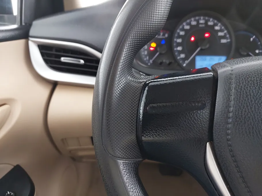 2020 Toyota Yaris  Y 