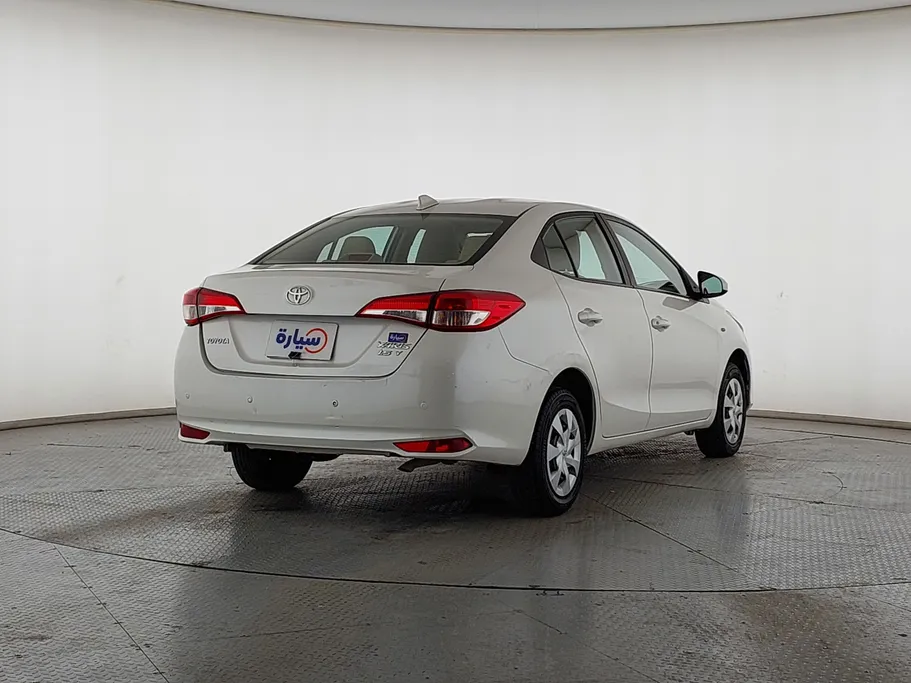 2020 Toyota Yaris  Y 