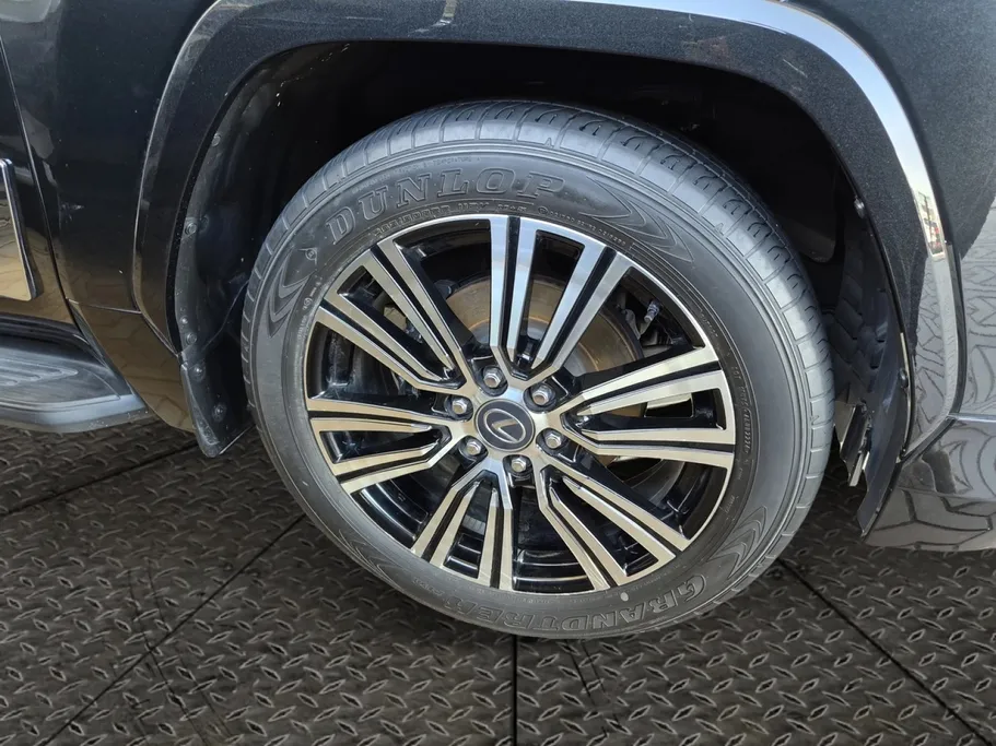 لكزس LX 600 2024 