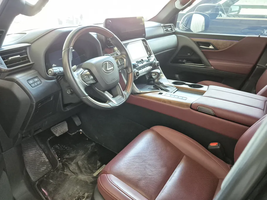 لكزس LX 600 2024 