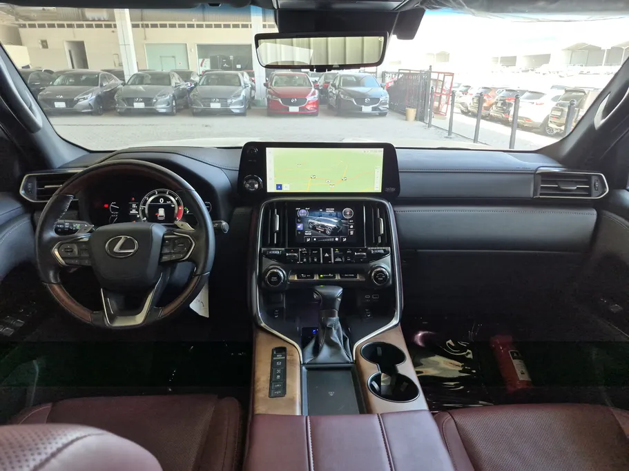 لكزس LX 600 2024 