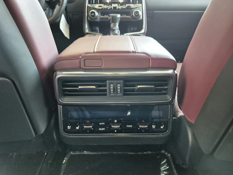 لكزس LX 600 2024 