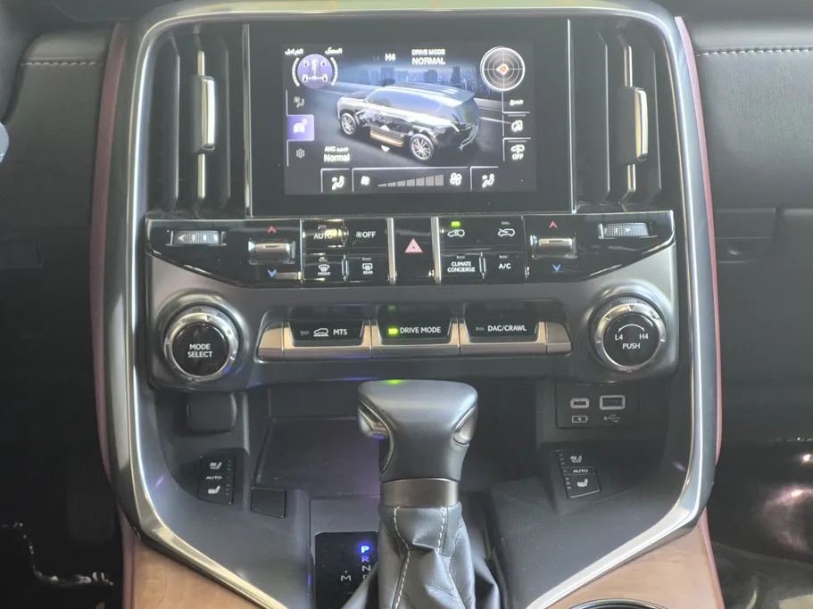 لكزس LX 600 2024 