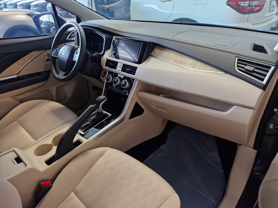 ميتسوبيشي إكسباندر HL 2024 