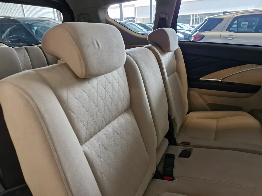 ميتسوبيشي إكسباندر HL 2024 