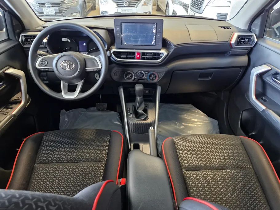 2024 Toyota Raize XLE 