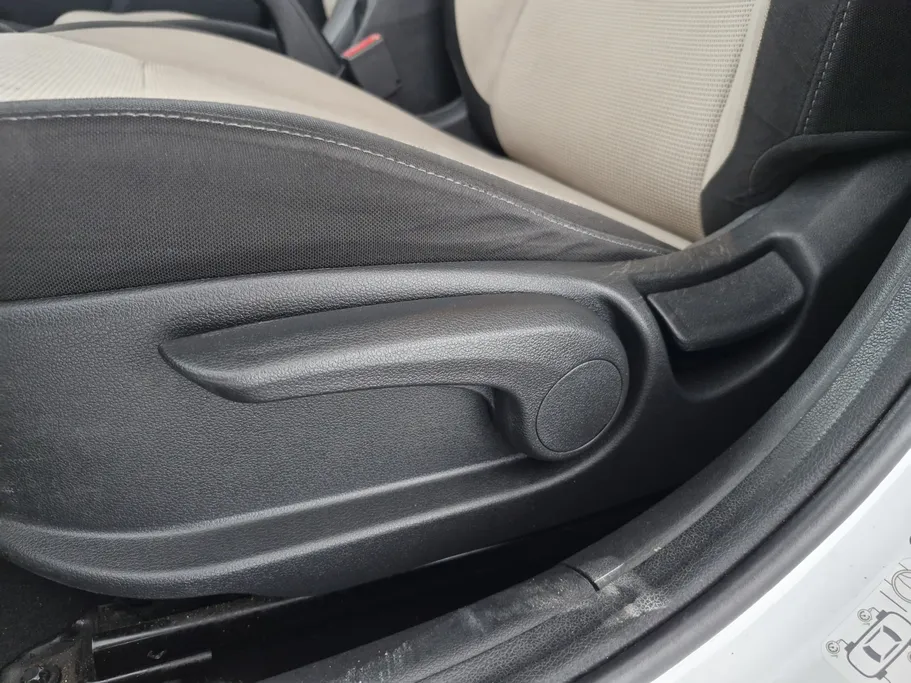 هيونداي اكسنت سمارت 2023 