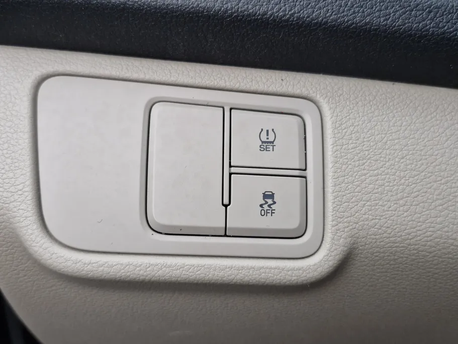 هيونداي اكسنت سمارت 2023 