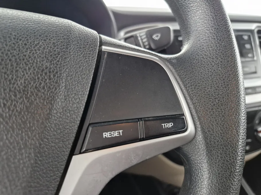 هيونداي اكسنت سمارت 2023 