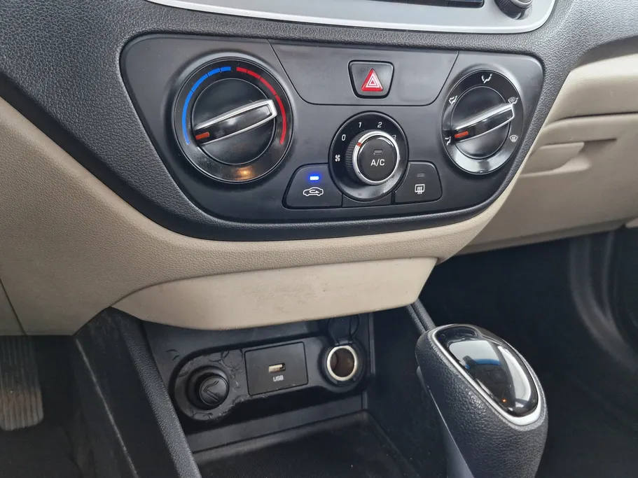 هيونداي اكسنت سمارت 2023 