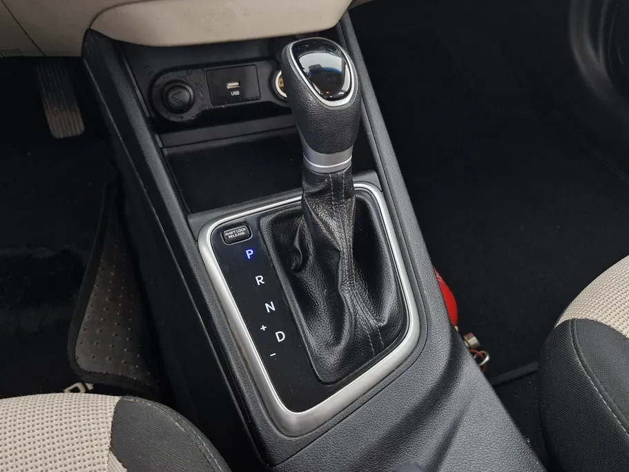 هيونداي اكسنت سمارت 2023 