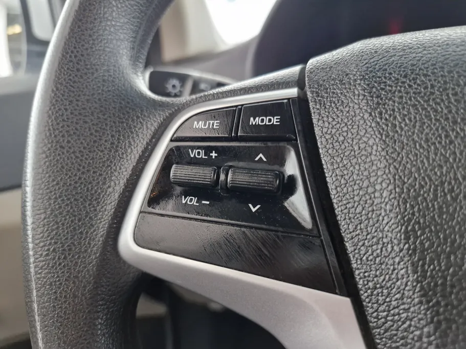 هيونداي اكسنت سمارت 2023 