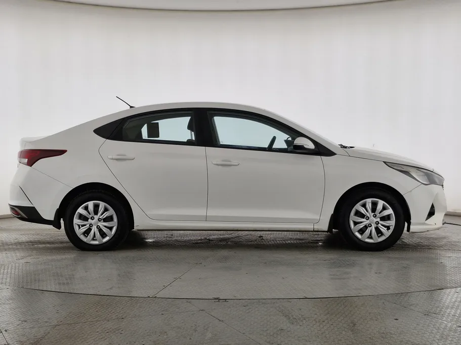 هيونداي اكسنت سمارت 2023 