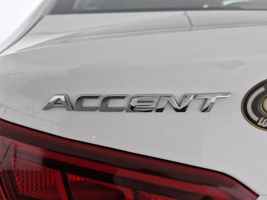 هيونداي اكسنت سمارت 2023 