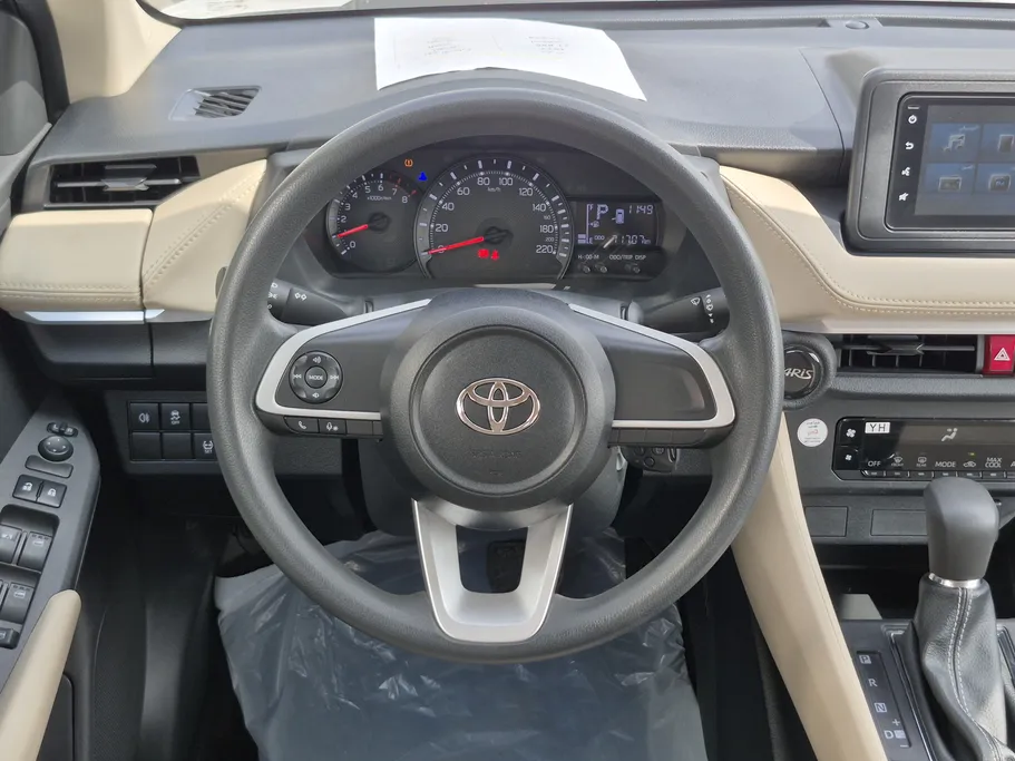 تويوتا يارس Y 2024 