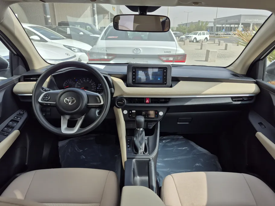 تويوتا يارس Y 2024 