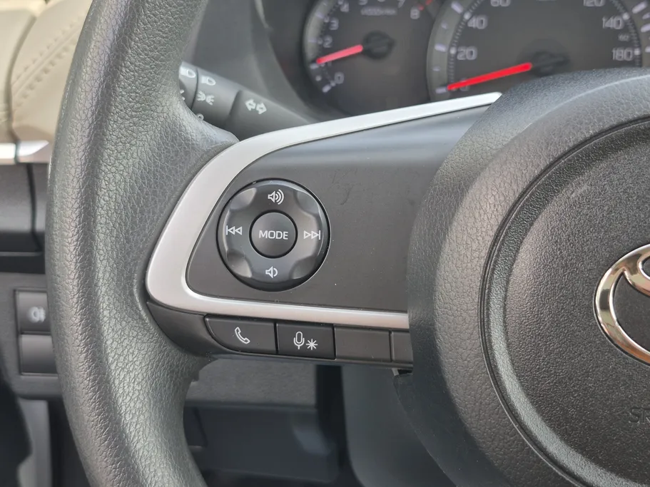 تويوتا يارس Y 2024 