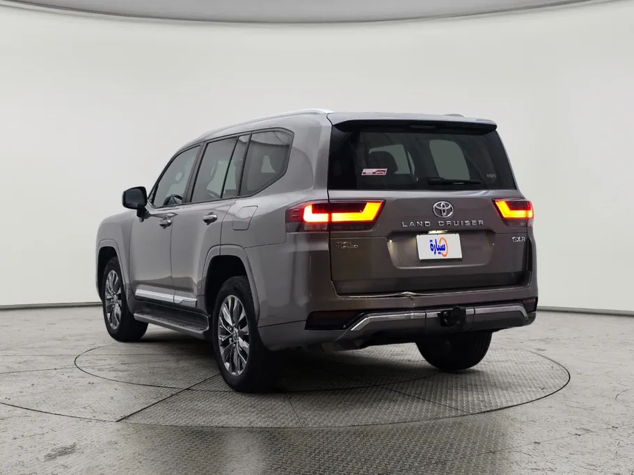 تويوتا لاندكروزر GXR 2023 