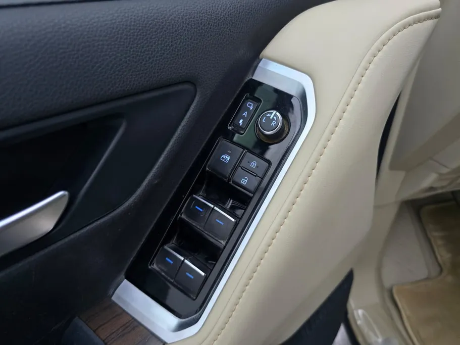 تويوتا لاندكروزر GXR 2023 