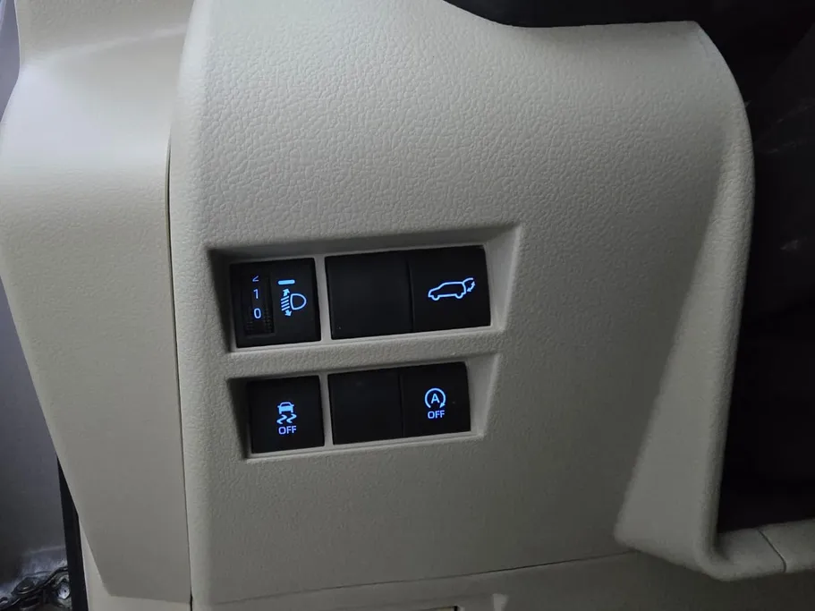 تويوتا لاندكروزر GXR 2023 