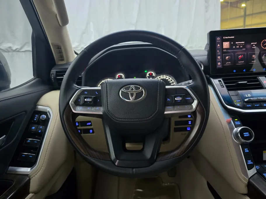 تويوتا لاندكروزر GXR 2023 