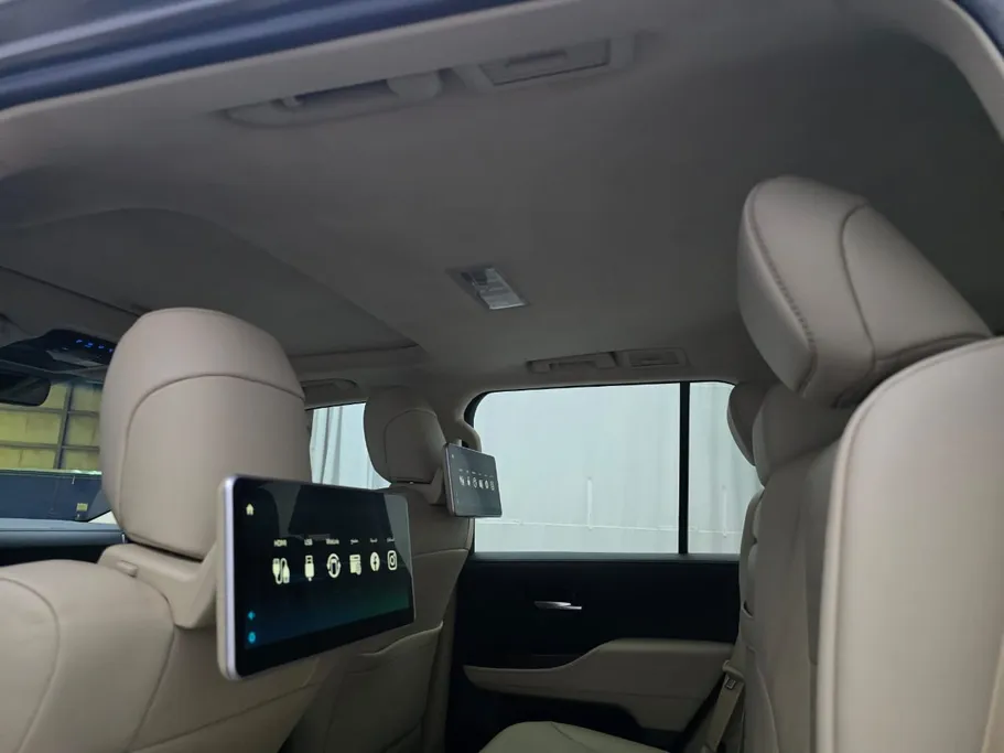 تويوتا لاندكروزر GXR 2023 