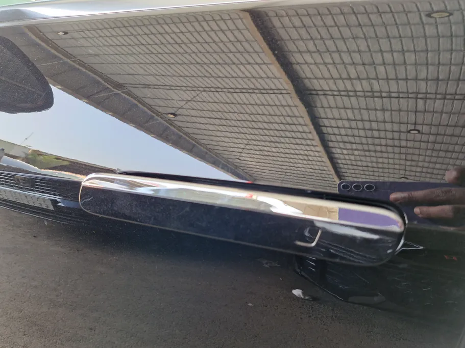 2025 Genesis G90 Royal 